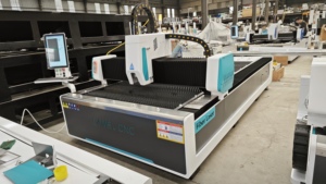 Machine de <span class=keywords><strong>découpe</strong></span> <span class=keywords><strong>laser</strong></span> CNC à fibre fabriquée <span class=keywords><strong>en</strong></span> Chine 6000*2000mm pour la <span class=keywords><strong>découpe</strong></span> de métaux <span class=keywords><strong>en</strong></span> acier - Product Image 4