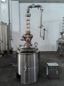 Columna de Destilación de Alcohol de 8 Pulgadas con Bomba y Torre de Reflujo de Cobre para Equipos de Destilería - Product Image 3