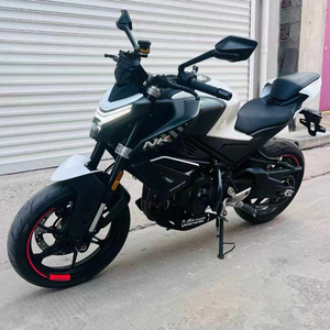 Motocyclette de rue 450NK d'occasion, excellent état. Moteur bicylindre refroidi par liquide de 450 cm³, freins ABS et affichage numérique intelligent - Product Image 2
