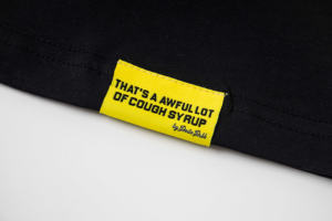 Herren-T-Shirts Y2K Streetwear Top-Qualität 100% Baumwolle 'THAT'S a AWFUL LOT of COUGH SYRUP' T-Shirts für Männer - Product Image 4