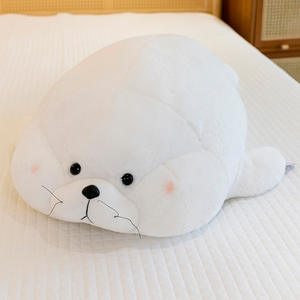 Nouveauté 2026 : <span class=keywords><strong>Peluche</strong></span> <span class=keywords><strong>Mochi</strong></span> Phoque Brodé Adorable – Tendance, Confortable, en Coton PP – Idéale pour Anniversaire d'Enfant ou Coussin de Sieste au Bureau - Product Image 6