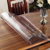 Film PVC souple transparent super imperméable en rouleau, feuille de vinyle gaufrée flexible pour la protection des tables et des chaises