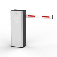 Barrière de circulation télécommandée sans fil à grande vitesse en acier laminé à froid galvanisé et thermolaqué
