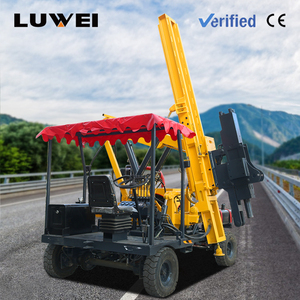 Machine de pose de garde-corps routiers à moteur haute puissance LUWEI, type roue, pour la construction de barrières de sécurité routière - Product Image 5