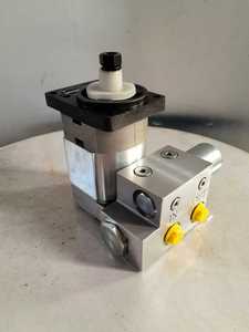 มอเตอร์ไฮดรอลิกแบบลูกสูบเหล็กหล่อ R290LC-9 R300LC-9S R320LC-9 R330LC-9S R380LC-9 R390LC-9 R480LC-9 R480LC-9S R520LC-9 ไฮดรอลิกแบบทางเดียว - Product Image 3