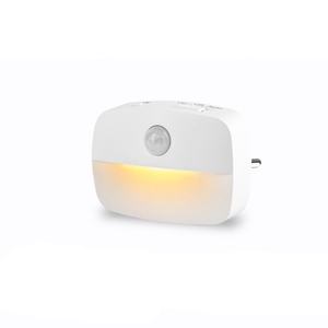 3 Modos (Automático/Encendido/Apagado) Sensor de Movimiento con Ahorro de Energía, Enchufe Inteligente para Luces del Hogar - Product Image 1