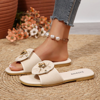 Nouvelles sandales pour femmes, tongs d'été antidérapantes, chaussures décontractées pour la plage, tongs plates tendance, sandales pour femmes