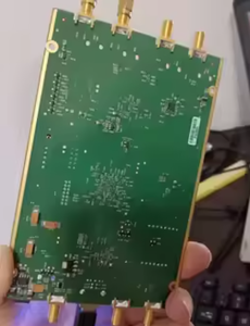 Carte de développement <span class=keywords><strong>USRP</strong></span> B210 de l'usine chinoise Hjt - Plateforme de développement SDR originale neuve avec garantie d'un an, matériau PCB - Product Image 3