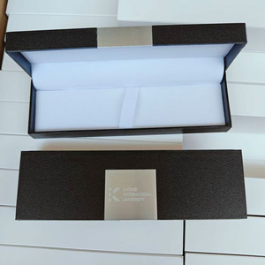 Boîte cadeau pour stylo, disque en aluminium métallique, gravure au laser du logo, haute qualité, classement supérieur, fournitures scolaires <span class=keywords><strong>BTS</strong></span> pour cadeaux - Product Image 3