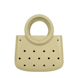 Bolso de mano EVA para mujer, nuevo bolso DIY con agujeros, impermeable, para ir al trabajo, para la playa, moderno y portátil, con agujeros circulares. - Product Image 6