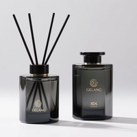 Bouteille de diffuseur de haute qualité 150ML 200ML bouteille de diffuseur en verre carré rond diffuseur noir avec bâton de roseau