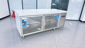Réfrigérateur de travail sous comptoir en acier inoxydable commercial pour plan de travail multifonctionnel avec congélateur pour cuisine de restaurant - Product Image 5