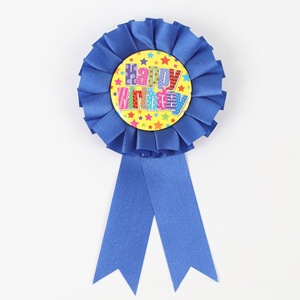 Spilla Distintiva Rotonda Personalizzata HLC con Rosetta Blu in Nastro di Raso e Scritta 'Happy Birthday to Me', Gadget per Feste, Spilla Decorativa - Product Image 6