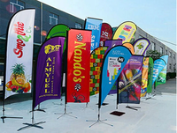 Drapeau rectangulaire en polyester pour événements extérieurs et promotions commerciales