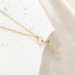 Collier en acier inoxydable plaqué or 18 ct émail époxy 12 mois <span class=keywords><strong>de</strong></span> <span class=keywords><strong>naissance</strong></span> Collier pendentif fleur <span class=keywords><strong>de</strong></span> rose Bijoux pour femmes - Product Image 3