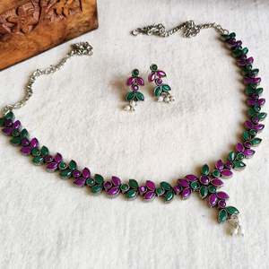 Ensemble de bijoux faits à la main en vrac tendance motif floral oxydé argent perle collier pierres pour les fêtes de mariage - Product Image 1