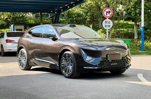 Vehículo Usado Avatr 07 2024, 4x4, Motor Dual, Autonomía Extendida, SUV de Lujo, Volante a la Izquierda, Euro VI, Importación China, Automático, 5 Plazas, Premium, EREV - Product Image 3