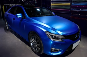 Film de protection de voiture en PVC bleu électroplaqué mat auto-réparant, durable, directement de l'usine, pour enveloppement complet de voiture, élégant, <span class=keywords><strong>satin</strong></span>é, changeant de <span class=keywords><strong>couleur</strong></span> - Product Image 2
