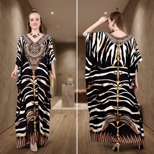 Boutique indienne Kaftan robe exclusive fantaisie Afreen dernière crêpe de polyester impression numérique femmes caftan africain avec travail de la pierre - Product Image 3