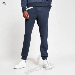 OEM Survêtement personnalisé coupe ajustée en polaire de haute qualité pour hommes pour l'hiver Motif solide - Product Image 2