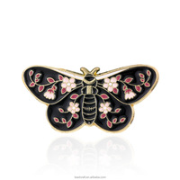Vente chaude en alliage de Zinc 3D émail doux concepteur broches infirmière Badge pompier Badge pour le travail