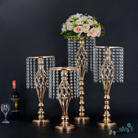 Supports de fleurs en cristal en gros pour centres de table de mariage, grands supports élégants en métal pour arrangements floraux pour fêtes de mariage