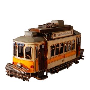 Modelos de <span class=keywords><strong>tranvía</strong></span> de juguete urbano de hojalata Vintage hechos a mano, artefactos metálicos automotrices con Grabado Moderno para decoración del hogar, recuerdos turísticos - Product Image 4