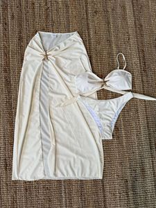 Maillot de bain bikini 3 pièces pour femme, avec décor étoile de mer dorée, dos nu et jupe longue paréo de plage – Vente en gros - Product Image 6