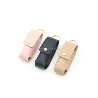 Porte-clés élégant et classique en cuir PU grain litchi rose, avec pendentif et support pour baume à lèvres/rouge à lèvres