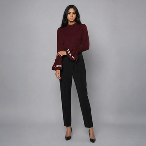Pull élégant en maille à col montant et taille naturelle, manches à volants et rayures contrastées, idéal pour le bureau, tenue professionnelle et sexy - Product Image 1