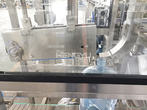 Macchina di Riempimento Acqua ad Alta Efficienza 450bph per Bottiglie da 5 Galloni, Attrezzatura Automatica 3-in-1 per Impianti di Imbottigliamento - Product Image 5