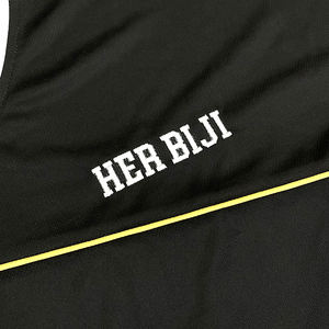 Camiseta de moda de manga media personalizada, logotipo bordado por sublimación, ropa deportiva de calle, camiseta recortada de ajuste cuadrado de fútbol - Product Image 4