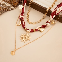 Lot de 3 Colliers Tendance avec Pendentifs Cœur/Tournesol/Coquillage pour Femme, Chaînes Superposées Quotidiennes, Accessoires de Clavicule, Bijoux