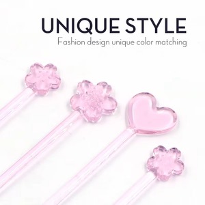 عصا تحريك المشروبات الزجاجية الشفافة الوردية المخصصة للبار والمشروبات والقهوة والعصير والحفلات - Product Image 3