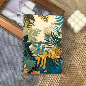 A6 fatti a mano Vintage Notebook chiusura cravatta 160 pagine rimovibile carta gialla regalo perfetto per calligrafi con <span class=keywords><strong>tigre</strong></span> tropicale - Product Image 1
