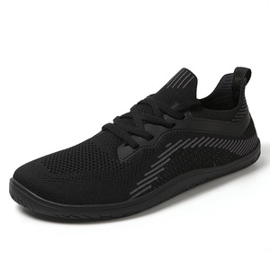 Chaussures de course unisexes en mesh respirant avec semelle extérieure en caoutchouc et semelle intermédiaire en EVA, baskets athlétiques légères d'été à bout large - Product Image 1