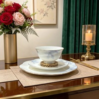 Service de vaisselle de luxe en porcelaine fine, assiettes en céramique de haute qualité, prix d'usine, logo personnalisé, pour la vente en gros