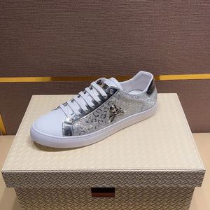 Chaussures tendance légères et décontractées à lacets en PU personnalisées pour l'été, l'automne et l'hiver - Product Image 6