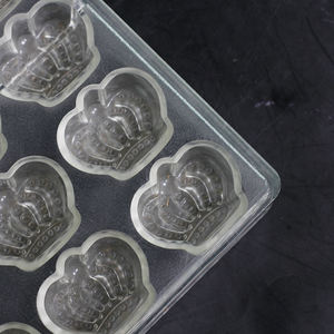 المطبخ نباح البولي الامبراطوري 24 تجاويف الحلوى تاج 3d البلاستيك الشوكولاته العفن - Product Image 2