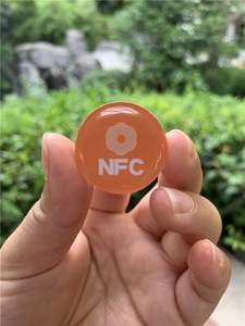 Étiquette de téléphone époxy NFC programmable pour les médias sociaux - Product Image 5
