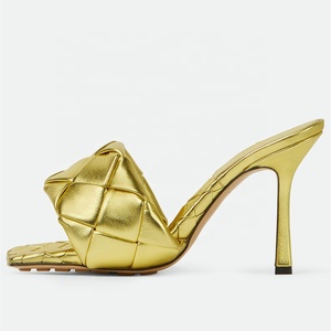 Nuovi Colori Personalizzati Sandali <span class=keywords><strong>con</strong></span> Punta Aperta Scarpe <span class=keywords><strong>con</strong></span> <span class=keywords><strong>Tacco</strong></span> Alto da Donna Estive Ciabatte da Esterno <span class=keywords><strong>con</strong></span> Cinturino Intrecciato - Product Image 4