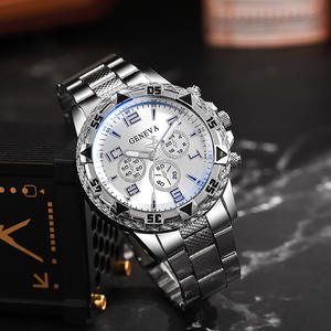 <span class=keywords><strong>Reloj</strong></span> <span class=keywords><strong>de</strong></span> Moda para Hombre con Correa <span class=keywords><strong>de</strong></span> Aleación Casual <span class=keywords><strong>de</strong></span> Tres Ojos Falsos, Movimiento <span class=keywords><strong>de</strong></span> Cuarzo <span class=keywords><strong>de</strong></span> 41 mm y Esfera con Manecillas - Product Image 3