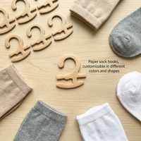 Crochets de présentation en carton recyclable en gros, crochets suspendus en papier pour chaussettes, gants, chapeaux, emballage de vente au détail, cintres en carton