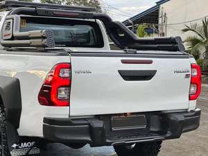 TOYOTA <span class=keywords><strong>HILUX</strong></span> CONQUEST <span class=keywords><strong>2.8</strong></span> GRS INSPIRED 4X4 USADA, MODELO <span class=keywords><strong>2023</strong></span>, COMPLETAMENTE EQUIPADA - Product Image 5