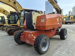 Б/у дизельный подъемник JLG EC600 с прямой стрелой, высота подъема 26 м, максимальная горизонтальная вылетающая длина 13,54 м, рабочая платформа для оператора. - Product Image 5