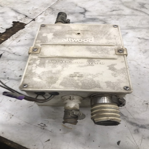 Système de pompe de vidange <span class=keywords><strong>Attwood</strong></span> pour bateau Plc 92 Chris Craft Crowne 302, boîte de distribution, approvisionnement en vrac - Product Image 1