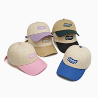 Groothandel Tweekleurige Kleurblok Baseball Cap Letters Patch Borduurwerk Zachte 100% Katoenen Dad Hat Gebogen Zonneklep Aangepast logo