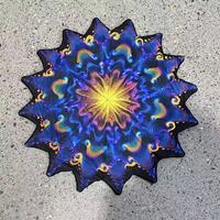 Étoile à 16 pointes de 26 pouces Flow Star Pro-Weight en tissu Flowstar pour tous les niveaux de compétence, facile à faire tourner pour le jonglage, les soirées EDM et les raves.