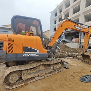 Mini-excavatrice hydraulique d'occasion Doosan DX55 de 5 tonnes d'origine coréenne avec moteur, pompe PLC et engrenages à haute puissance de creusement - Product Image 3