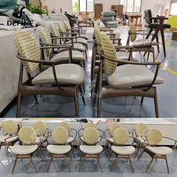 Service clé en main de fabrication sur mesure complète, ensemble complet de meubles de restaurant, table et chaises